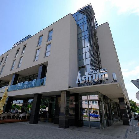 Business Hotel Astrum Laus 레비체 외부 사진