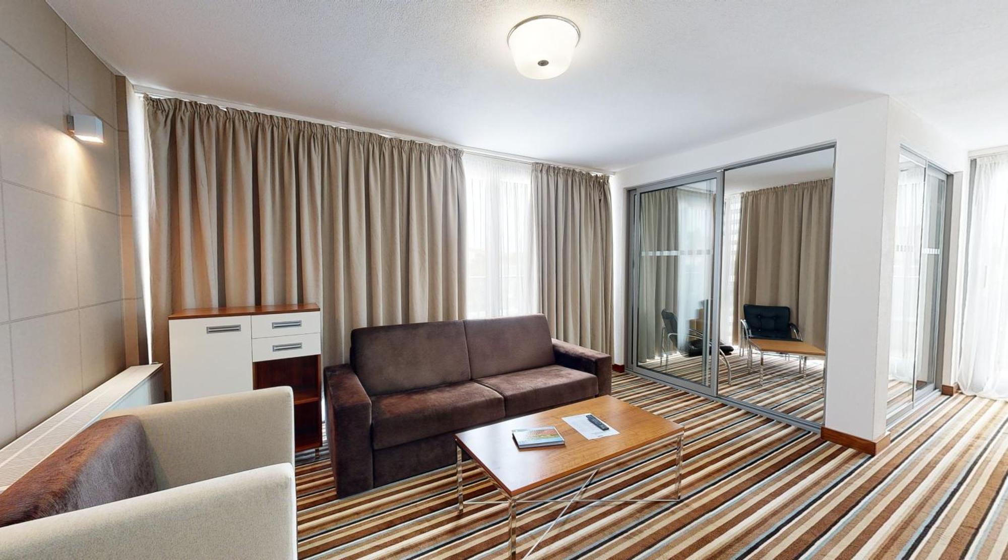 Business Hotel Astrum Laus 레비체 외부 사진