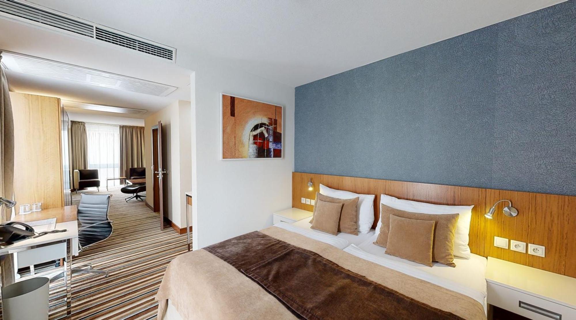 Business Hotel Astrum Laus 레비체 외부 사진