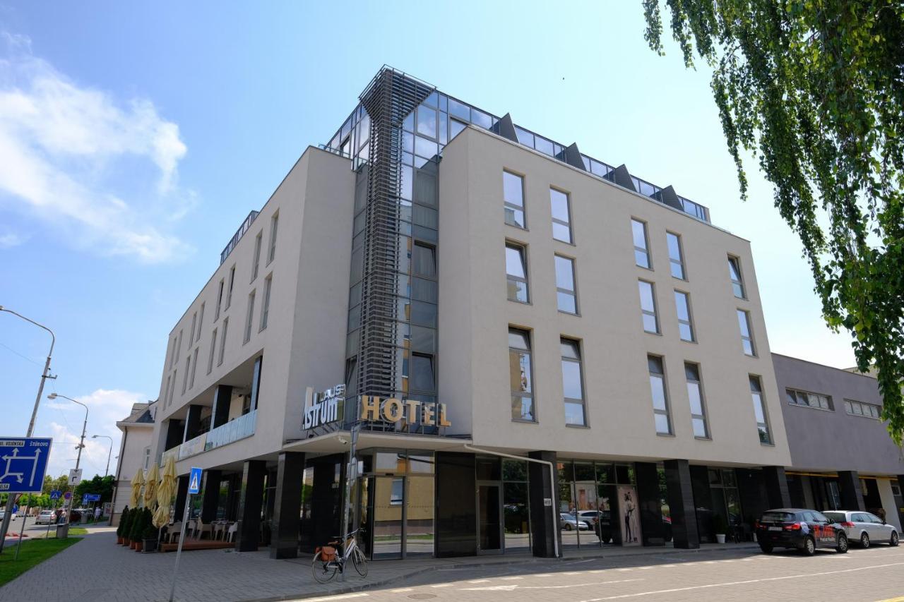 Business Hotel Astrum Laus 레비체 외부 사진